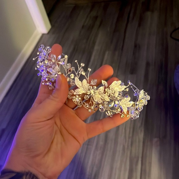 Bridal Headband - Picture 1 of 3